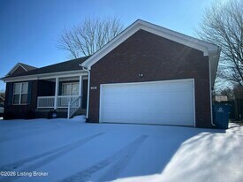 154 Woodfield Cir in Shelbyville, KY - Building Photo