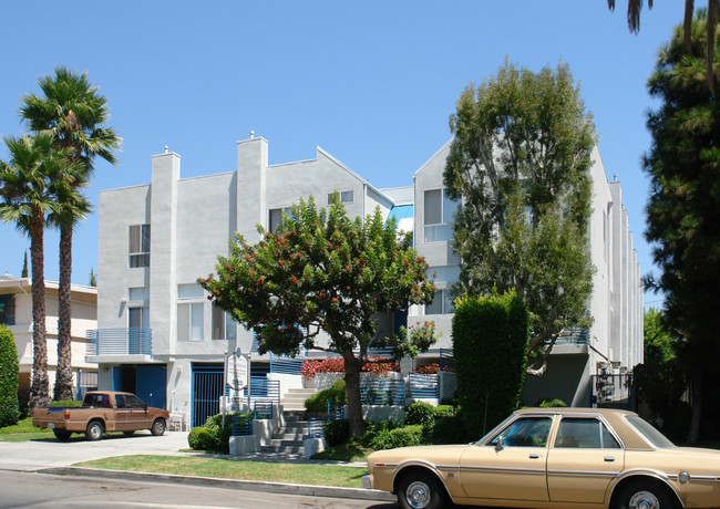 3652 Westwood Blvd in Los Angeles, CA - Building Photo - Building Photo