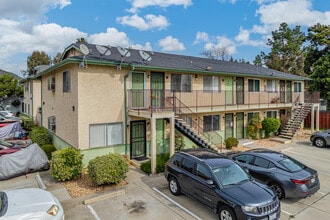 Persimmon Terrace Senior Apartments in El Cajon, CA - Foto de edificio - Primary Photo