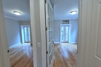 252 E 50th St (between 2nd & 3rd Ave), #5 in New York, NY - Building Photo - Building Photo