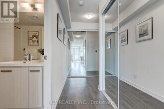 125-2125 Redpath Ave in Toronto, ON - Building Photo - Building Photo