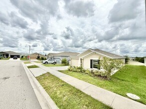 1036 Theodore St in Davenport, FL - Building Photo - Building Photo
