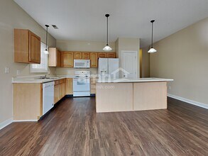 10884 Roundtree Rd in Fishers, IN - Building Photo - Building Photo