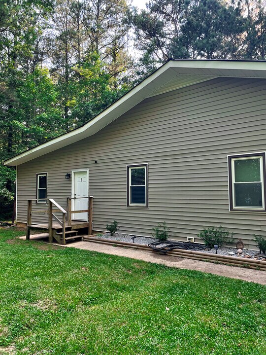 501 Old Camp Church Rd, Unit B in Carrollton, GA - Foto de edificio