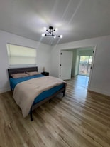 1001 S Dollins Ave in Orlando, FL - Building Photo