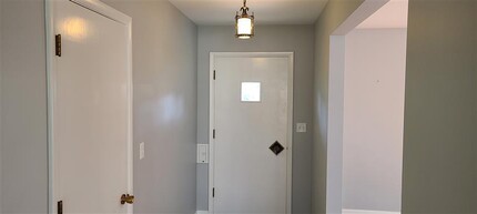 607 Willow Ln in Geneva, IL - Building Photo - Building Photo