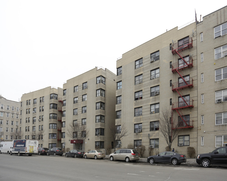 750 Grand Concourse in Bronx, NY - Building Photo