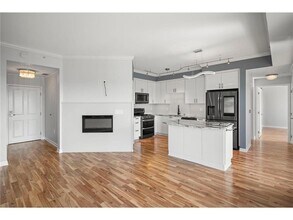 500 E Grant St in Minneapolis, MN - Building Photo - Building Photo