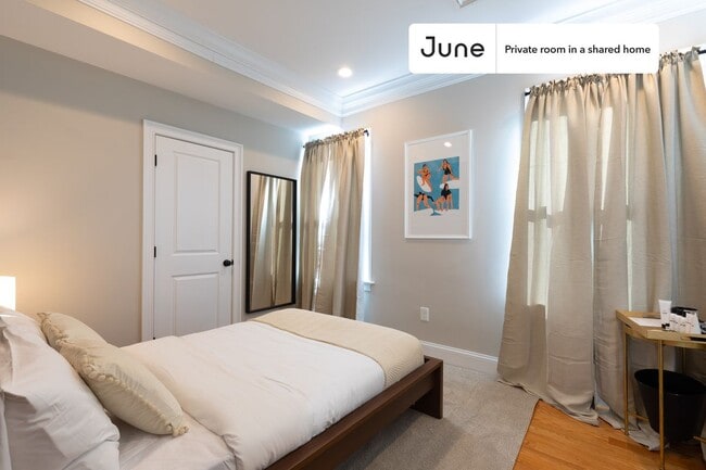 Room in Shared 3 bed/1 bath home, Unit B in Boston, MA - Foto de edificio - Building Photo