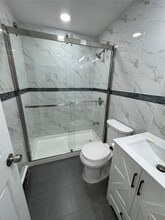 543 Logan Ave in Bronx, NY - Building Photo - Building Photo