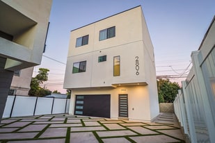 2806 S Palm Grove Ave, Unit #1 in Los Angeles, CA - Building Photo