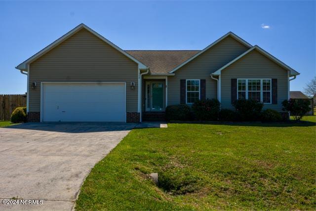 308 Combine Ct in Richlands, NC - Building Photo