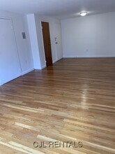 3 Harris Cir in Arlington, MA - Building Photo - Building Photo