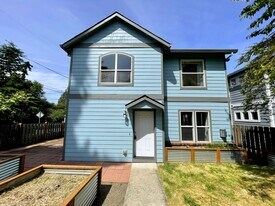 9322 N Macrum Ave in Portland, OR - Building Photo