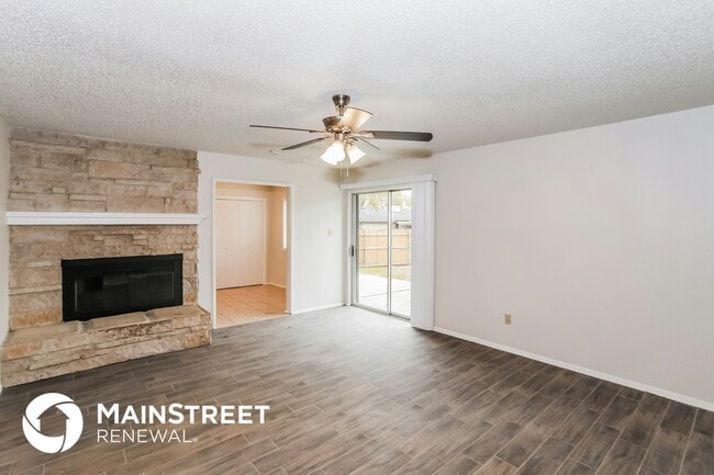 201 Wildfire Dr in Lewisville, TX - Building Photo - Building Photo