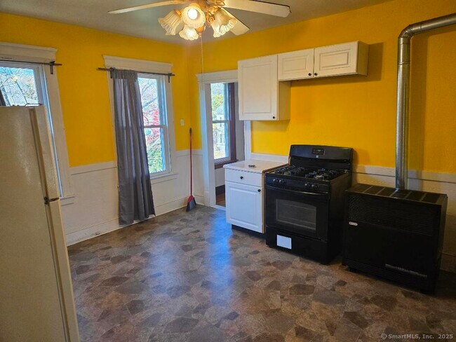 67 Fox St in Waterbury, CT - Building Photo - Building Photo