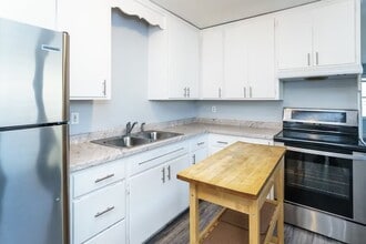 1709 N 26th Ave in Minneapolis, MN - Building Photo - Building Photo