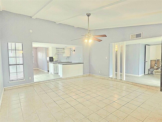 16827 Kilwinning Dr in Houston, TX - Building Photo - Building Photo