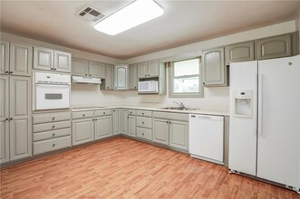 1105 Dona Ave in Metairie, LA - Building Photo - Building Photo