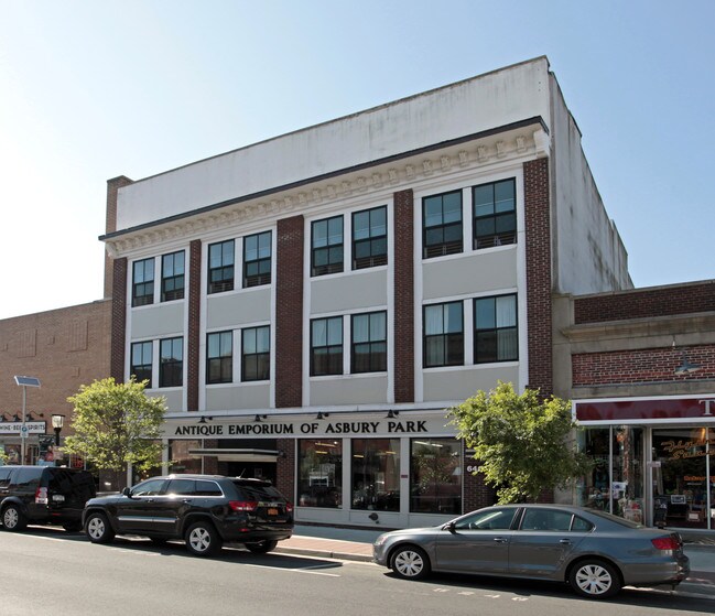 646 Cookman Ave in Asbury Park, NJ - Building Photo - Building Photo