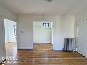 2653 N Spaulding Ave, Unit 3N in Chicago, IL - Building Photo - Building Photo