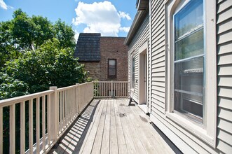 2943-2945 N Bartlett Ave in Milwaukee, WI - Building Photo - Interior Photo