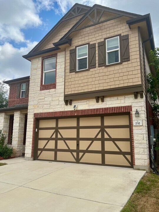 232 Espresso Dr in Austin, TX - Building Photo
