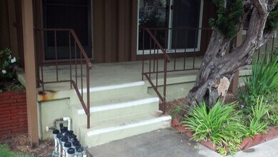 316 Calle Miramar in Redondo Beach, CA - Building Photo - Building Photo