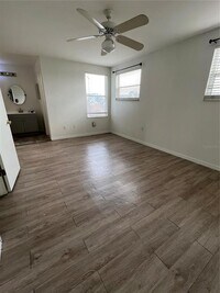 711 Caribbean Dr photo'