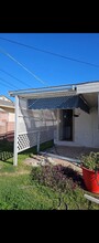 1581 Le Flore Dr, Unit 7 in La Habra Heights, CA - Building Photo - Building Photo