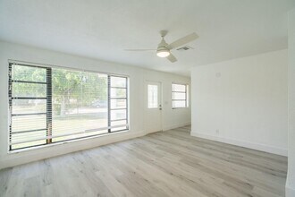 49 NE 2nd Ave in Deerfield Beach, FL - Building Photo - Building Photo