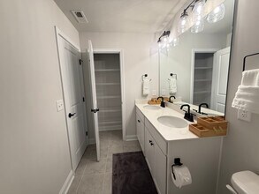 4045 Grommet Ct in Matthews, NC - Building Photo - Building Photo