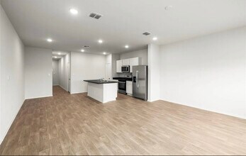 116 Kendall Ln in Maxwell, TX - Building Photo - Building Photo