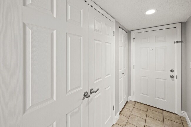 144 W Rockrimmon Blvd in Colorado Springs, CO - Building Photo - Building Photo