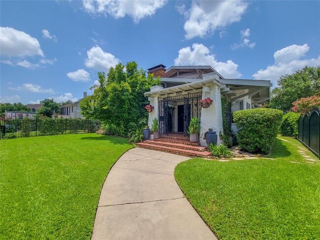 property at 3702 Audubon Pl