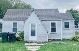 2010 S Rosemont Ave in Muncie, IN - Building Photo
