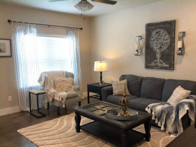 3217 Belmont Dr in Waco, TX - Foto de edificio - Building Photo