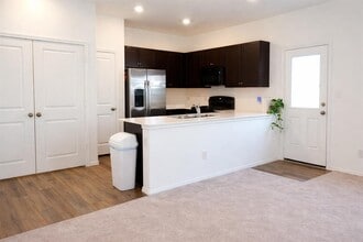 203 Tufted Duck Path in Uhland, TX - Building Photo - Building Photo