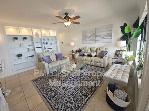 90 Baybridge Dr in Gulf Breeze, FL - Building Photo - Building Photo