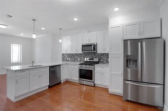 315 New York Ave in Jersey City, NJ - Building Photo - Building Photo