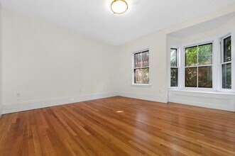 13 S Russell St in Boston, MA - Building Photo - Building Photo