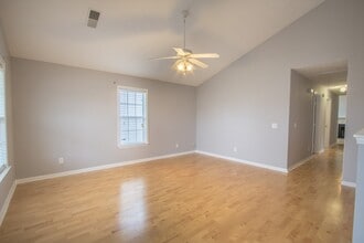 4054 Margo Cir in La Vergne, TN - Building Photo - Building Photo