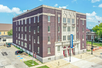 Park Avenue Lofts in Waterloo, IA - Foto de edificio - Building Photo