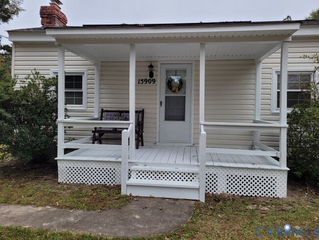 property at 15909 Rowlett Rd