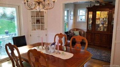 21 Ludlow Manor in Norwalk, CT - Building Photo - Building Photo