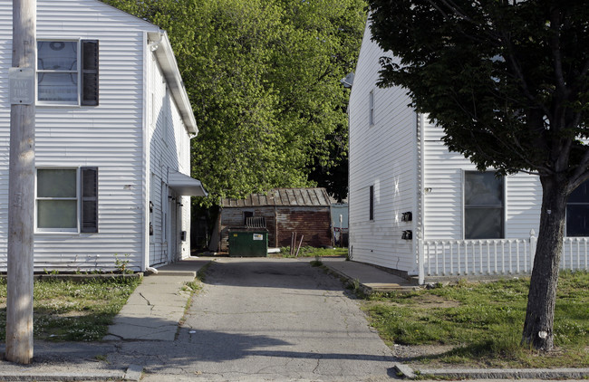 247-259 Thurbers Ave in Providence, RI - Building Photo - Building Photo