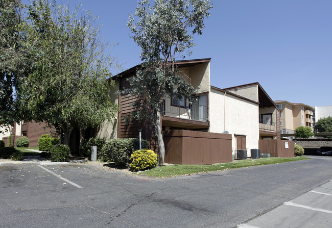 Park Village Apartments in Fontana, CA - Building Photo - Building Photo