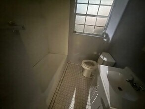 9504 Waynesboro Ave in Jacksonville, FL - Building Photo - Building Photo