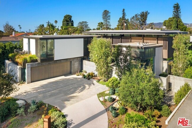 1115 Georgina Ave in Santa Monica, CA - Building Photo - Building Photo