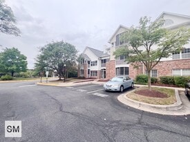 6702 Lake Park Dr in Greenbelt, MD - Building Photo